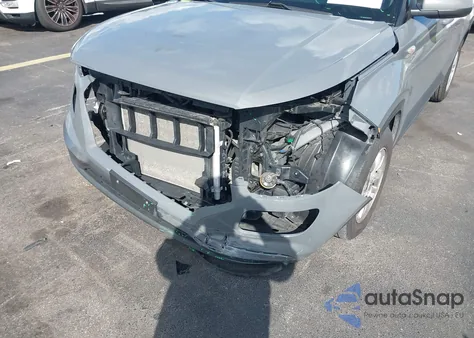 2021 Hyundai Venue Se from USA, damaged, VIN KMHRB8A38MU066413